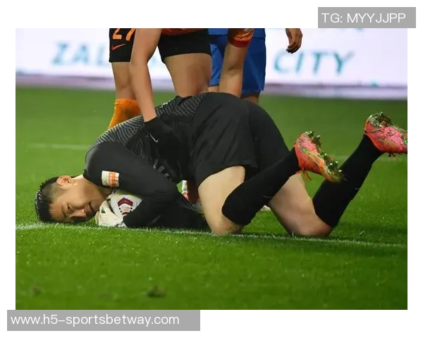 邵镤亮告别武汉三镇36岁门将出场16次实现2场零封佳绩