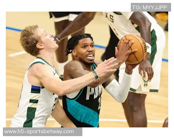 克林根谈客胜雄鹿的重要性强调全队团结一致的防守表现